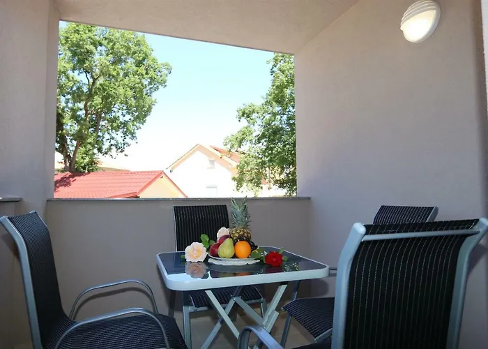 Apartments Maric-Hlapa