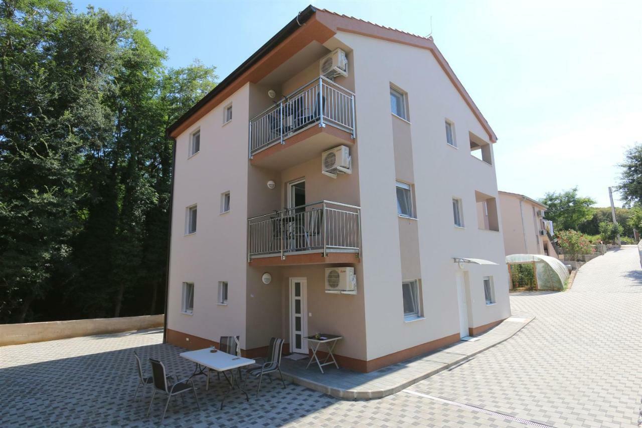 Apartment Maric-hlapa *